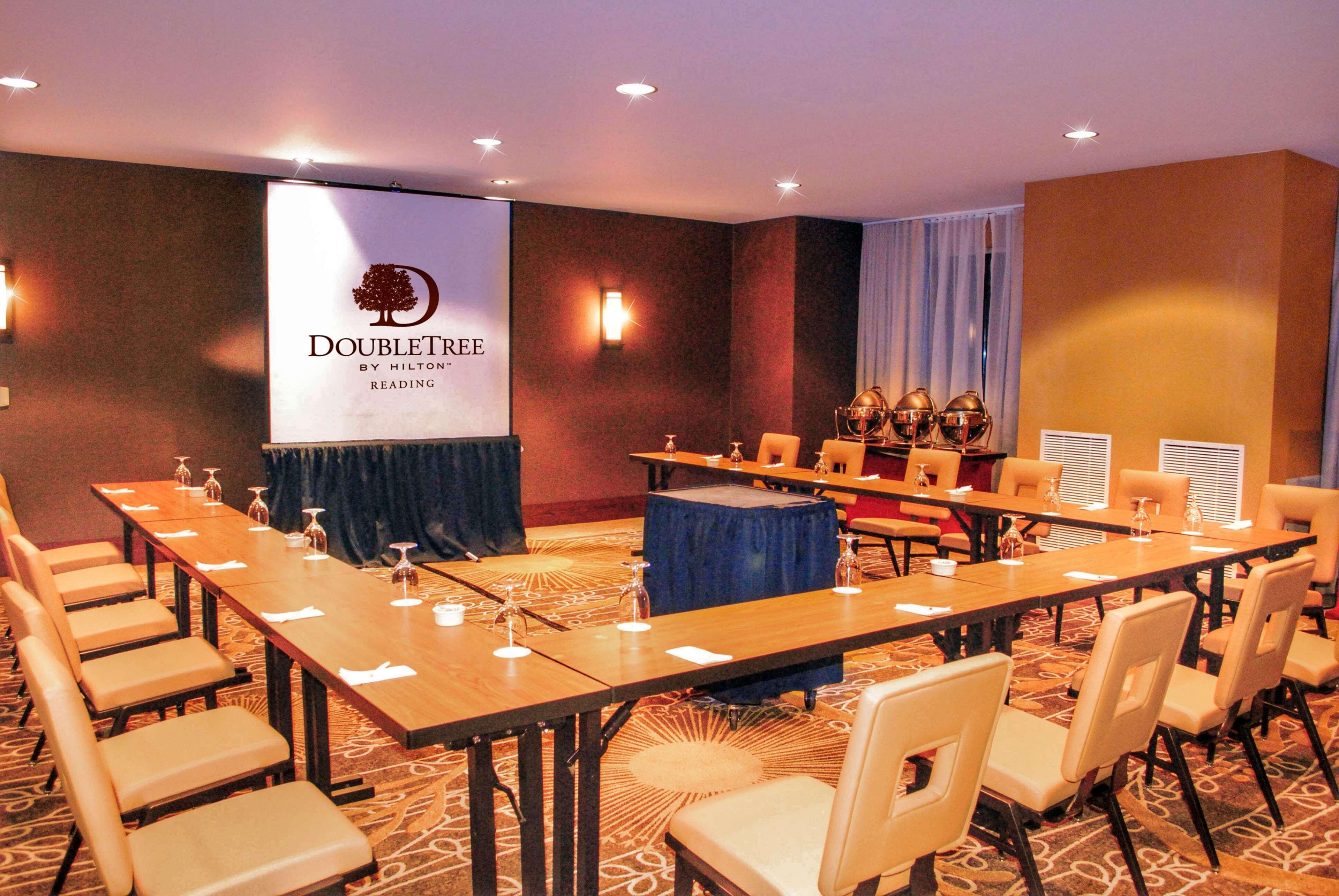 Doubletree By Hilton Hotel Reading Εξωτερικό φωτογραφία